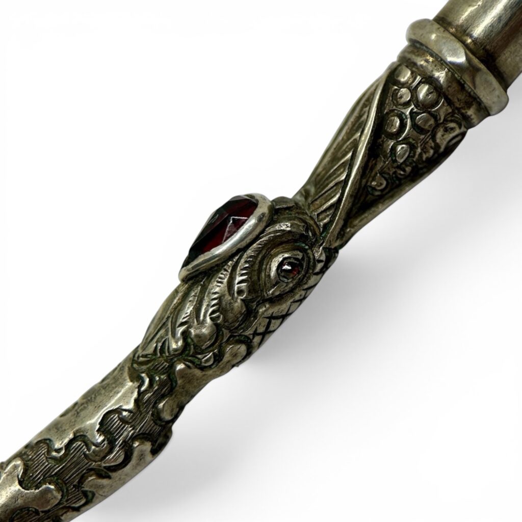 Bramah type snake pen