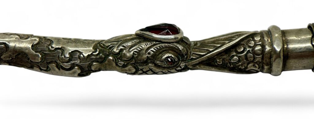 Bramah type snake pen